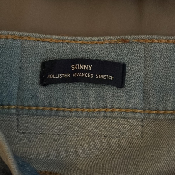 Mens hollister ripped jeans - Picture 4 of 6